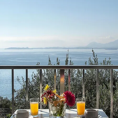 Apartman Locandina Living Corfu *