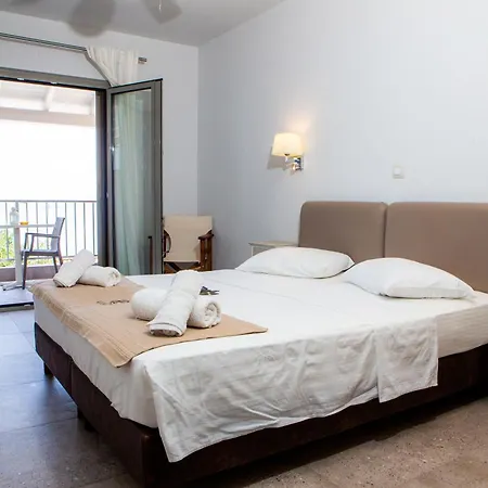 Locandina Living Corfu * בארבאטי