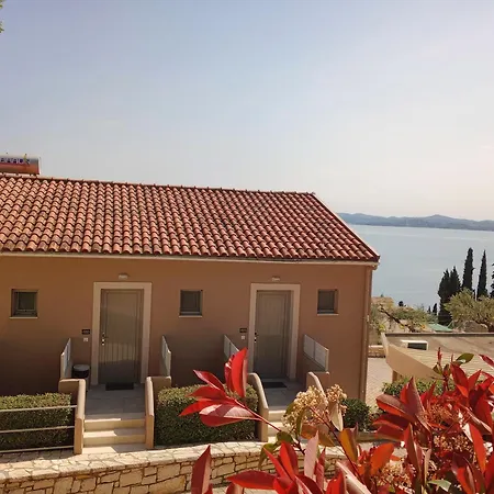 Locandina Living Corfu